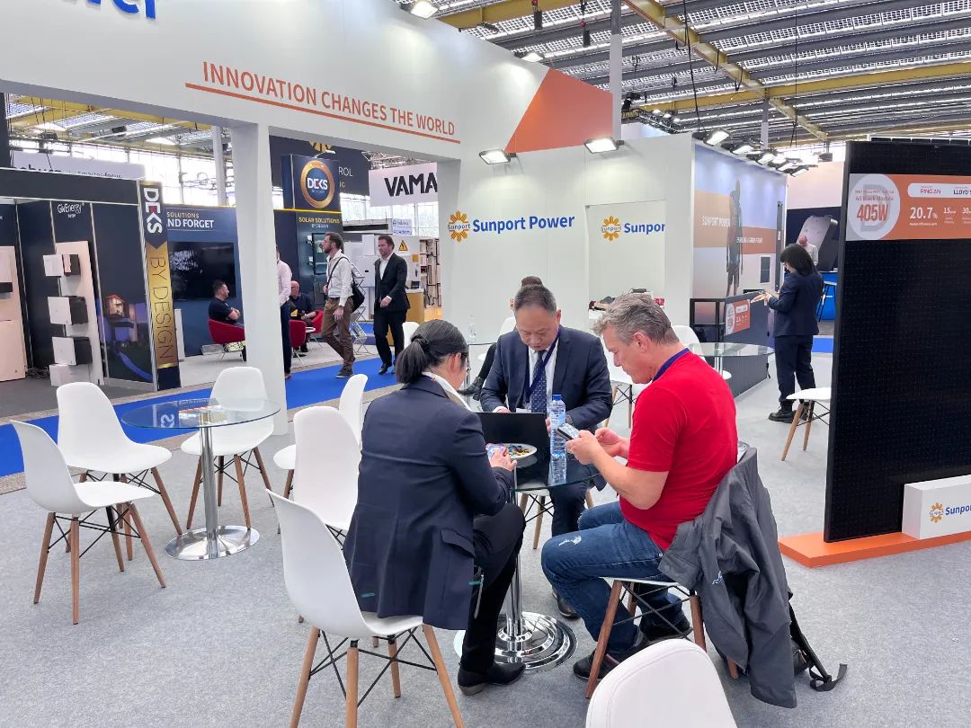 日托光伏“荷”你相約Solar Solutions International